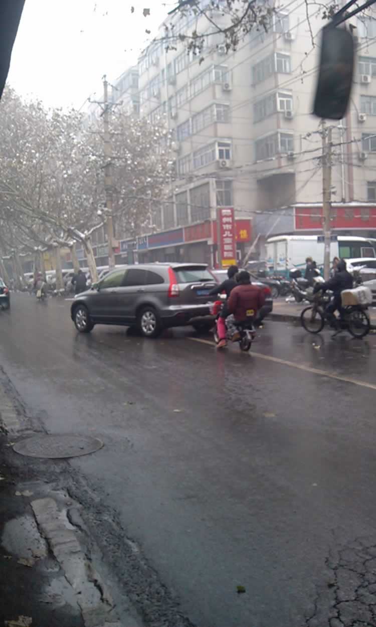 ·߅�Ę���Ҳ�����˰�ñ